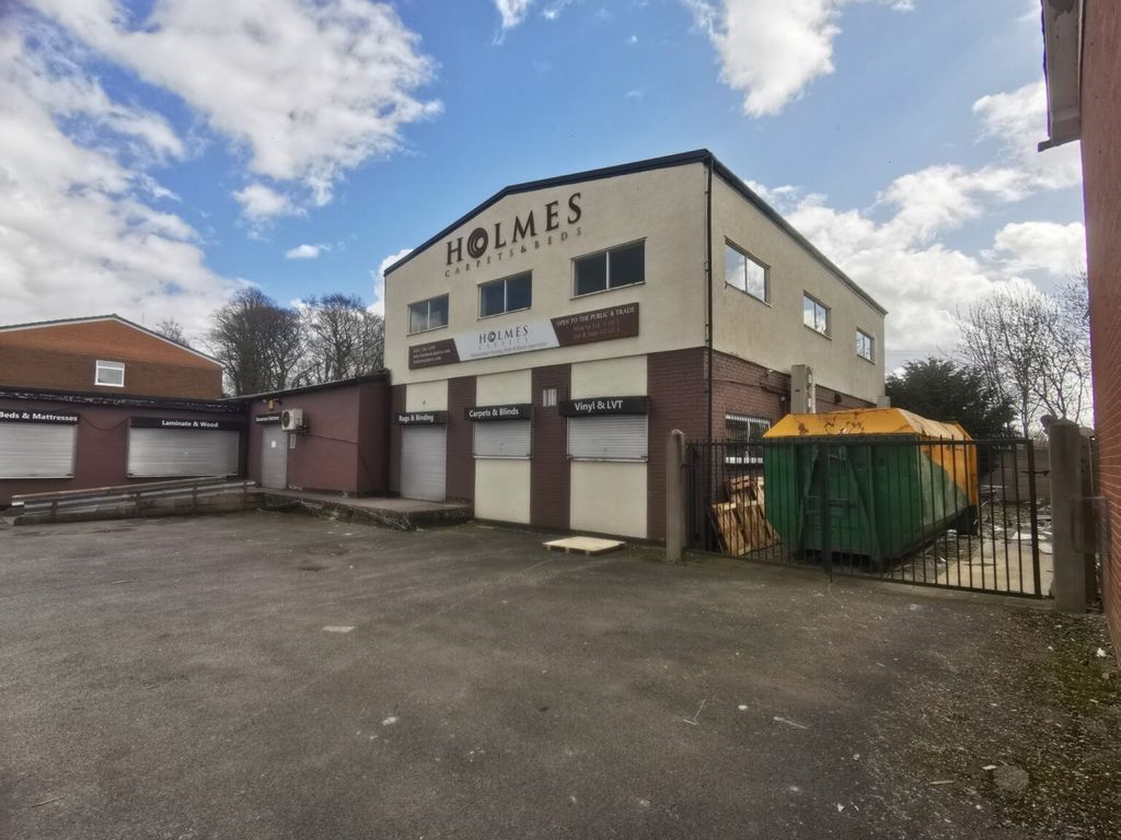 Light industrial to let in Battersea Road, Stockport, Cheshire SK4, £ ...