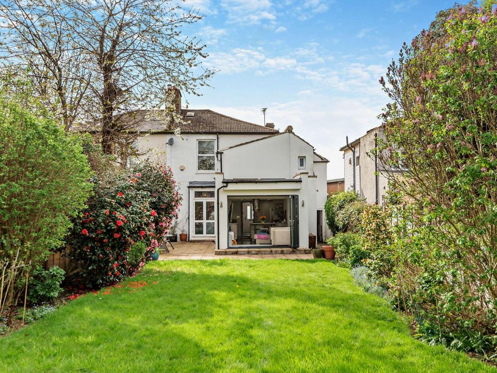 4 bed semidetached house for sale in Stanwell Road, Ashford TW15, £