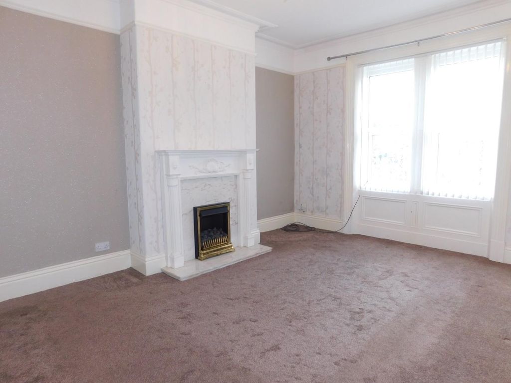 2 bed flat to rent in Long Lane, Allerton, Liverpool L19, £695 pcm Zoopla
