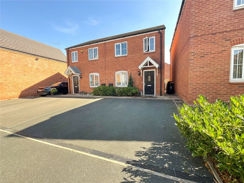 3 bed semidetached house for sale in Collins Way, Birmingham, West