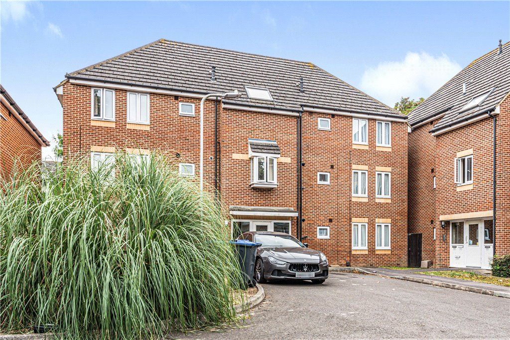 2 bed flat for sale in Shilling Close, Tilehurst, Reading RG30 Zoopla