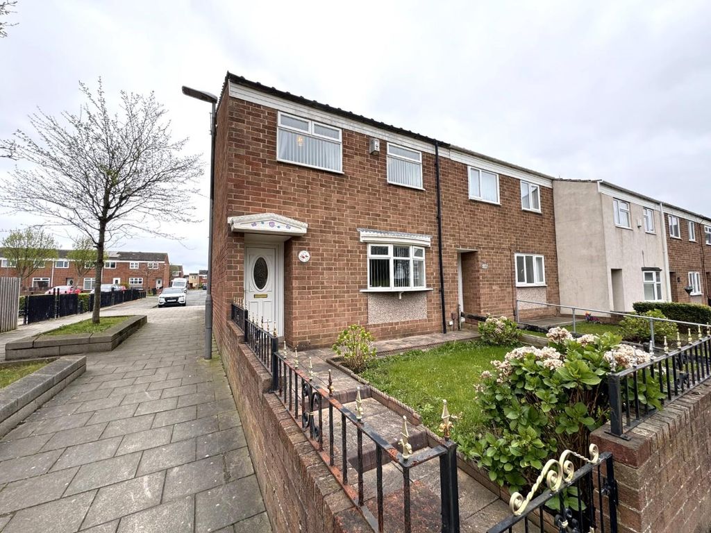3 bed end terrace house for sale in Raby Road, Hartlepool TS24, £70,000