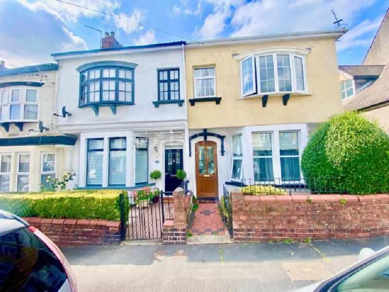 3 bed end terrace house for sale in Kenilworth Road, Newport NP19, £