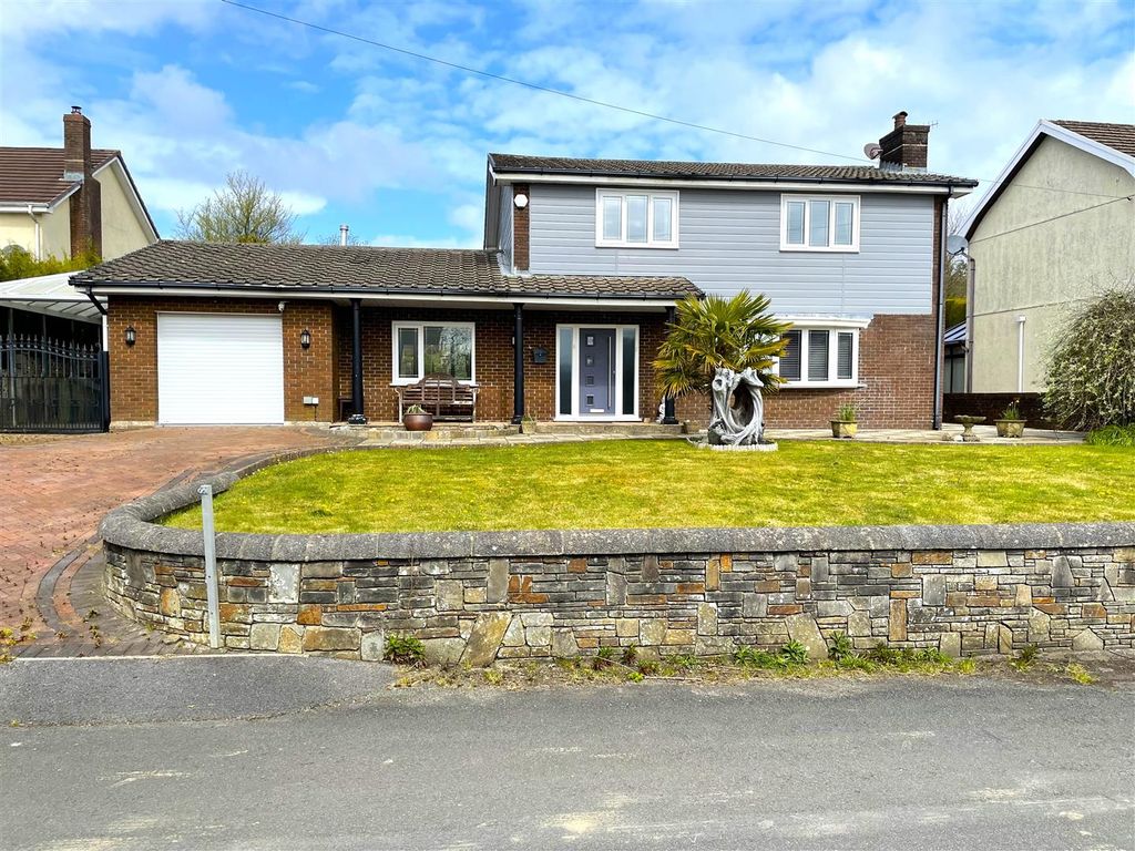 4 bed detached house for sale in Heol Ddu, PenYMynydd, Llanelli SA15