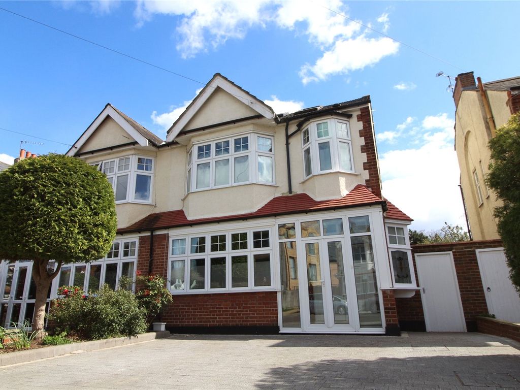 4 bed end terrace house for sale in Chase Side Avenue, Enfield