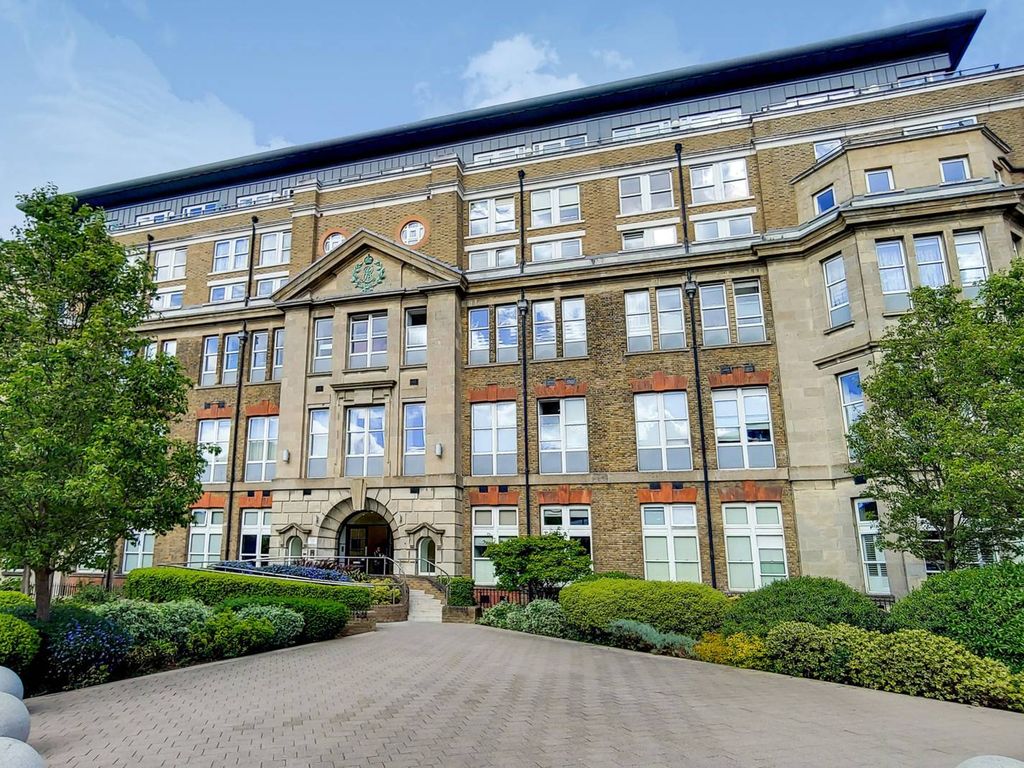 2 bed flat to rent in Cadogan Road, Woolwich, London SE18 Zoopla