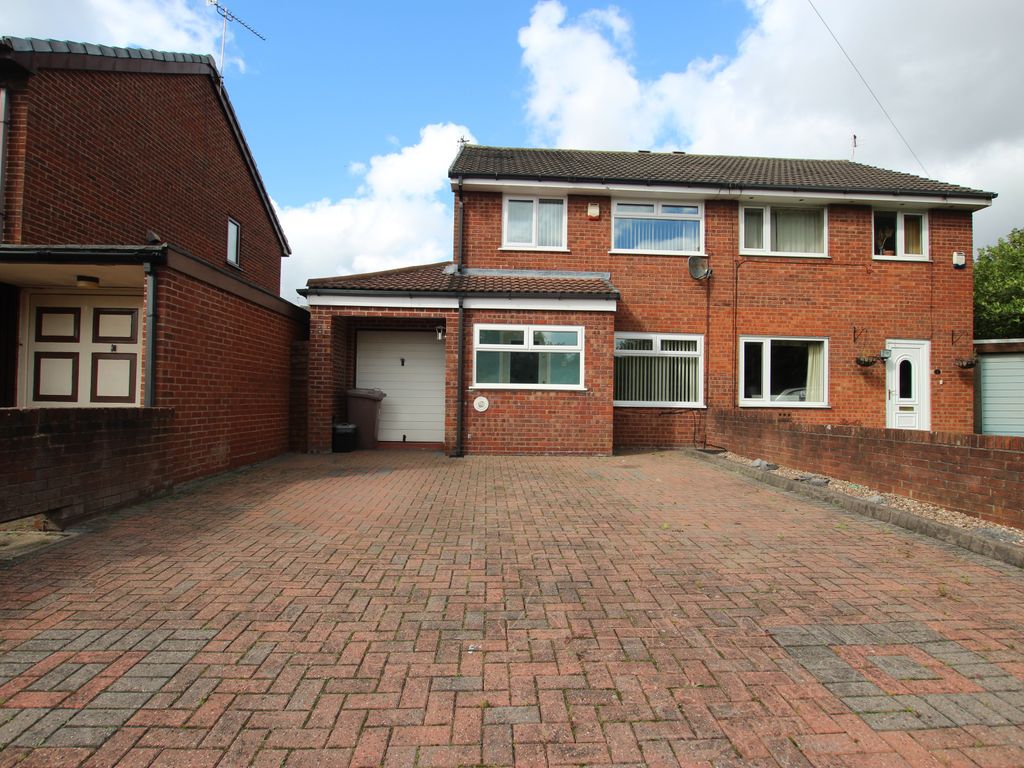 3 bed semidetached house to rent in Tobermory Close, Haydock WA11, £