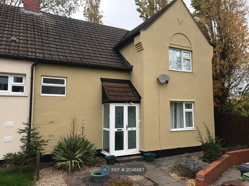 3 bed semidetached house to rent in Oxley, Wolverhampton WV10, £995