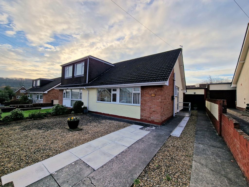 2 bed semidetached bungalow for sale in Kennedy Drive, Pencoed, Bridgend County. CF35 Zoopla