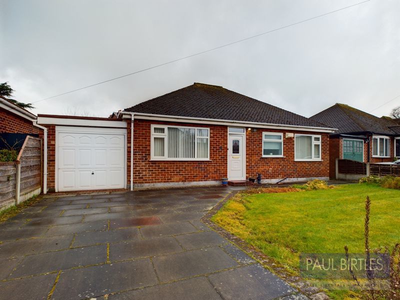 2 bed detached bungalow for sale in Delbooth Avenue, Flixton, Trafford