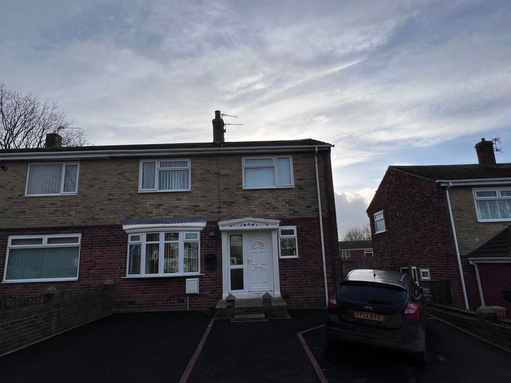 3 bed semidetached house for sale in Prospect View, West Rainton