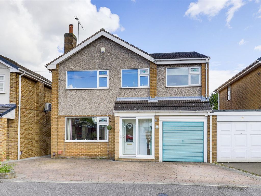 4 bed detached house for sale in Susan Close, Hucknall, Nottinghamshire