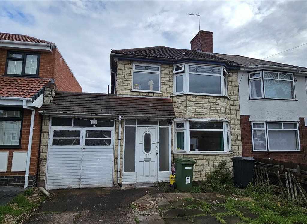 3 bed semidetached house to rent in Kingsway Road, Wolverhampton, West
