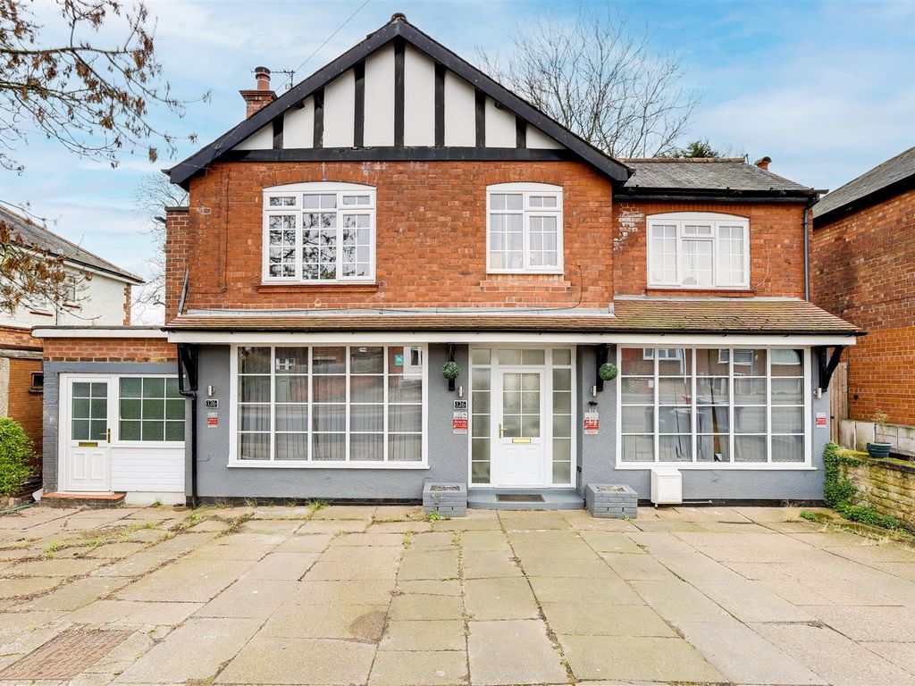 5 bed detached house for sale in Burton Road, Carlton, Nottingham NG4