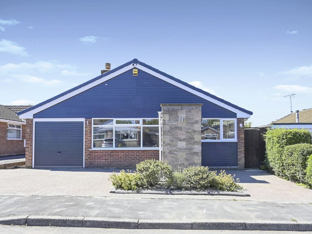 3 bed detached bungalow for sale in Leadale Avenue, Alfreton DE55 Zoopla