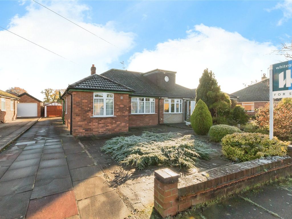 3 bed bungalow for sale in Shakespeare Drive, Crewe, Cheshire CW1, £