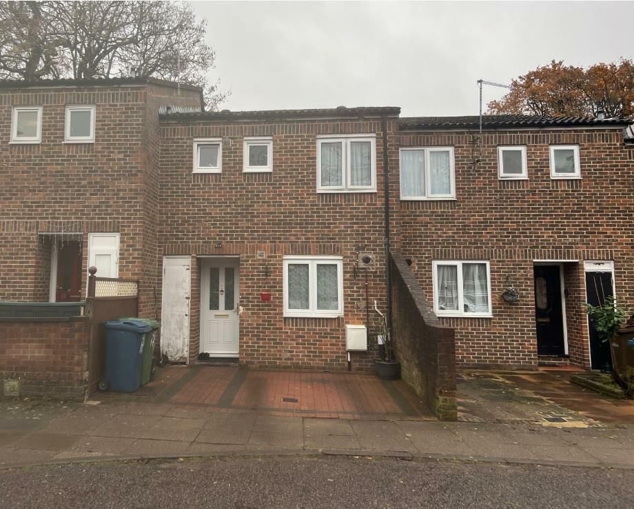3 bed terraced house for sale in Hanselin Close, Stanmore HA7, £500,000