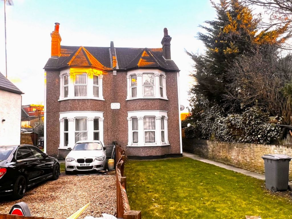 2 bed flat for sale in Dog Lane, Neasden NW10, £380,000 Zoopla