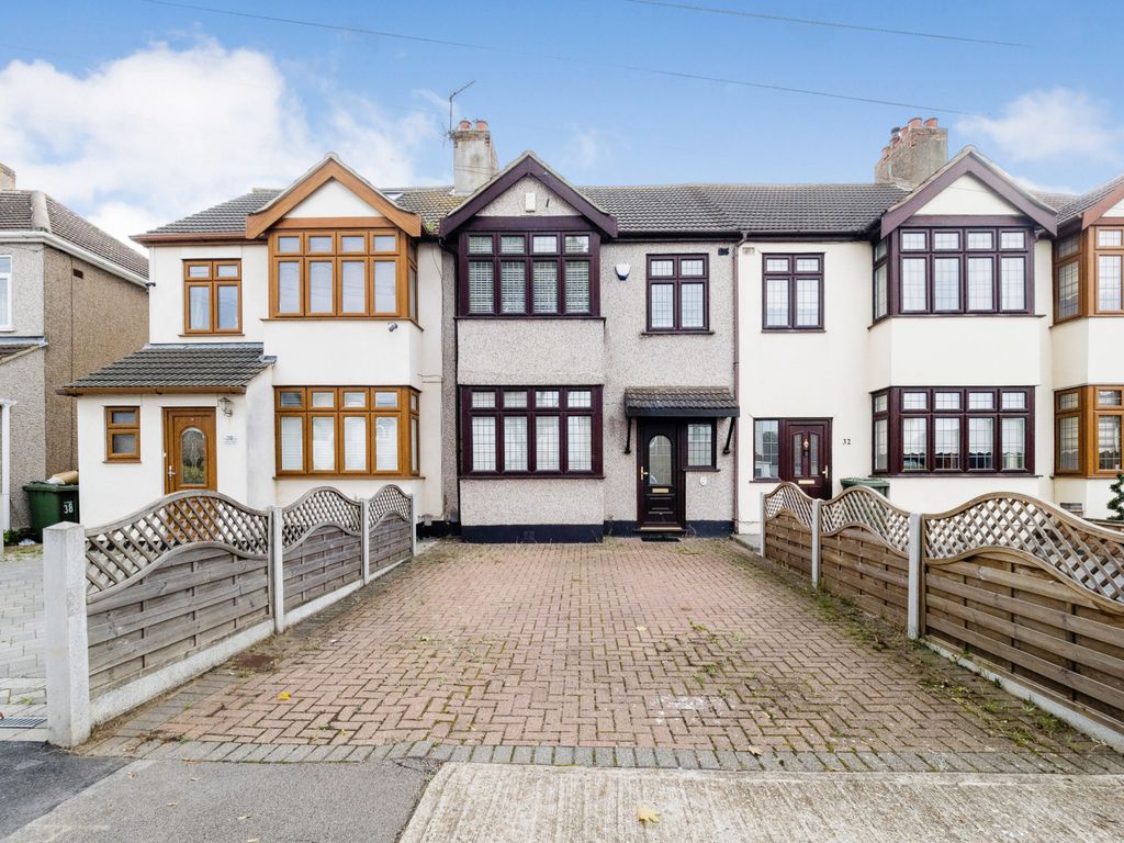 3 bed terraced house for sale in Hubert Road, Rainham RM13 Zoopla