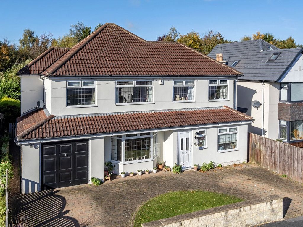 4 bed detached house for sale in Kingsley Avenue, Adel, Leeds, West