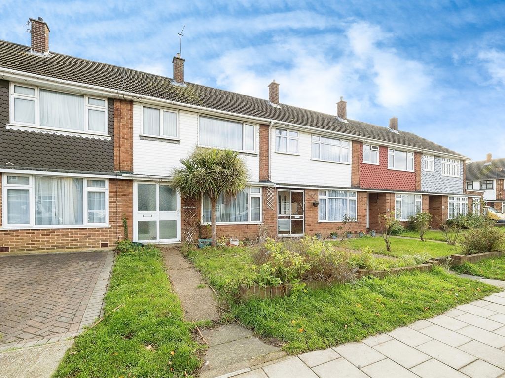 3 bed terraced house for sale in Allen Road, Rainham RM13, £300,000