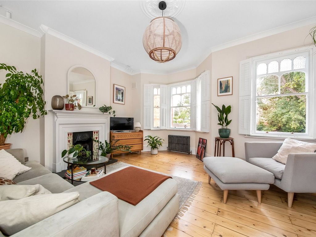 2 bed flat for sale in Ladywell Road, Ladywell SE13, £450,000 Zoopla