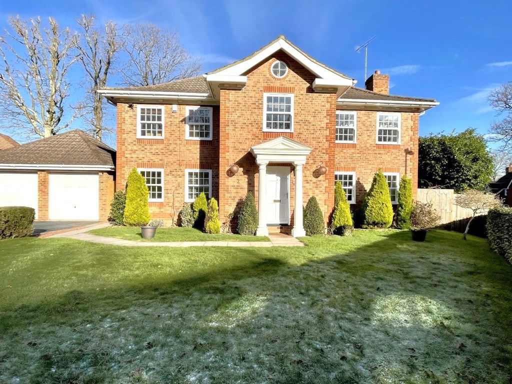 5 bed detached house for sale in Java Drive, Whiteley, Fareham PO15