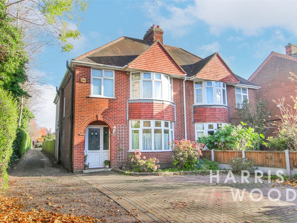 3 bed semidetached house for sale in Mersea Road, Colchester, Essex