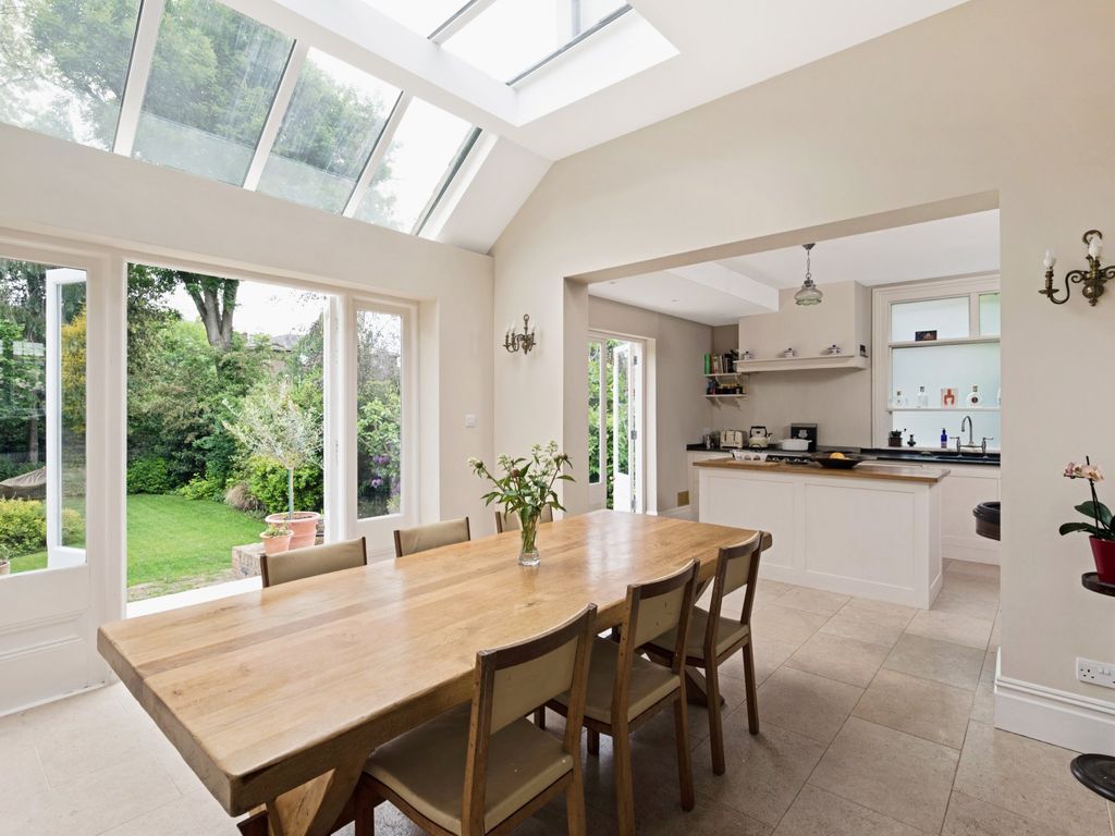 Oakcroft Road, Blackheath SE13  