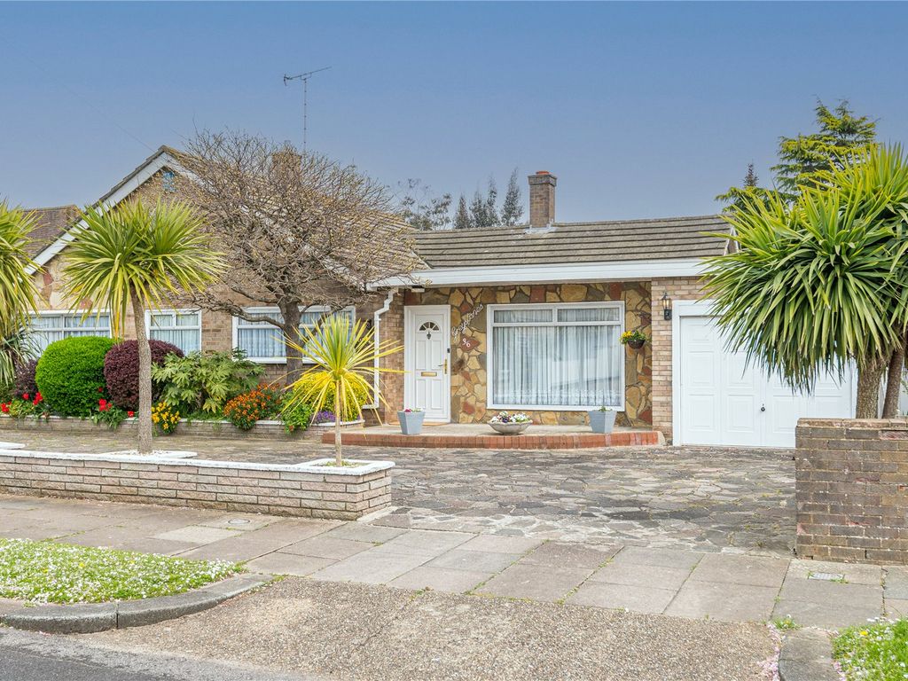 3 bed bungalow for sale in Dungannon Drive, Thorpe Bay, Essex SS1 Zoopla