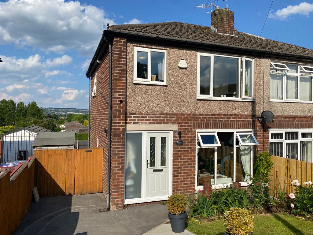 3 bed semidetached house for sale in Hargrove Avenue, Ightenhill