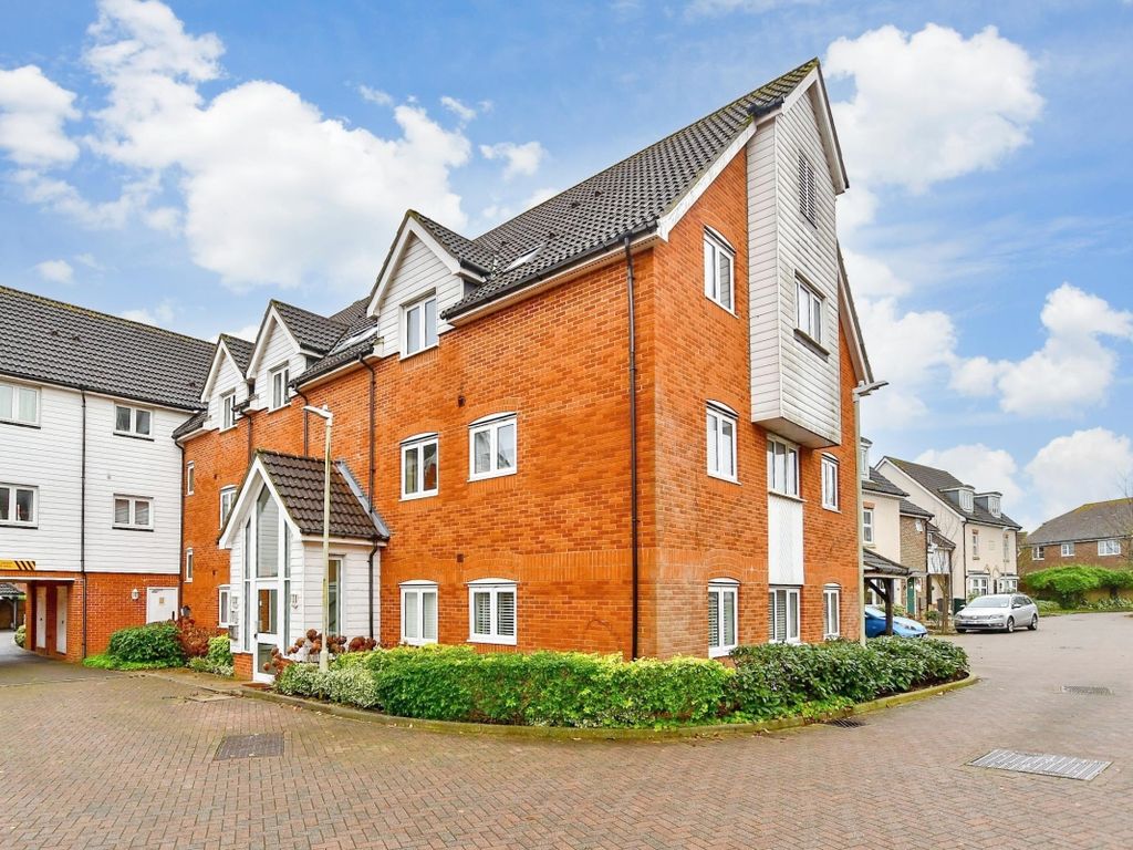 2 bed flat to rent in Galloway Drive, Kennington, Ashford TN25, £1,250