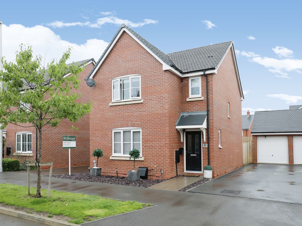 3 bed detached house for sale in Bailey Avenue, Meon Vale, Stratford