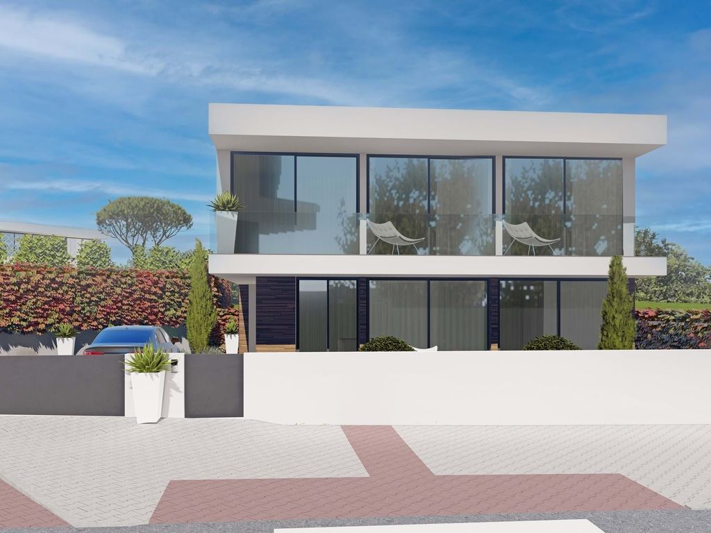 3 bed villa for sale in Salir Do Porto, Tornada E Salir Do Porto