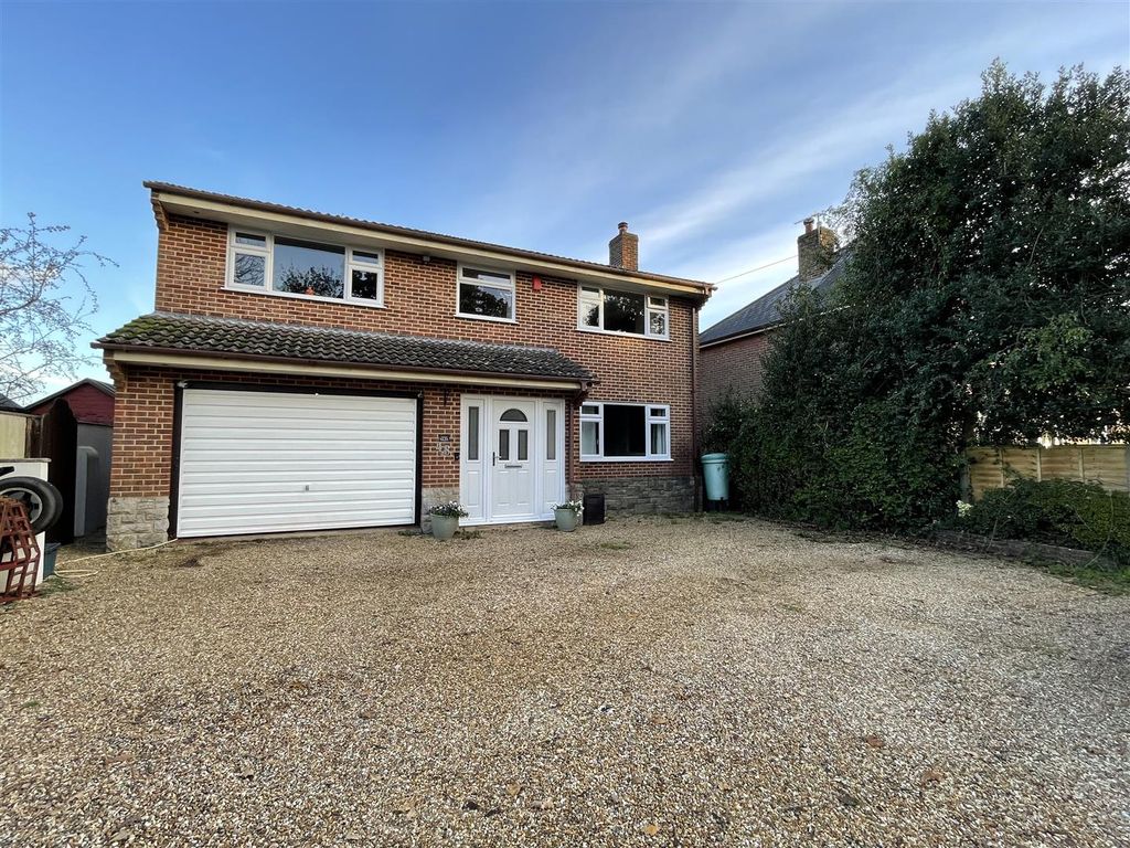5 bed detached house for sale in Wareham Road, Lytchett Matravers