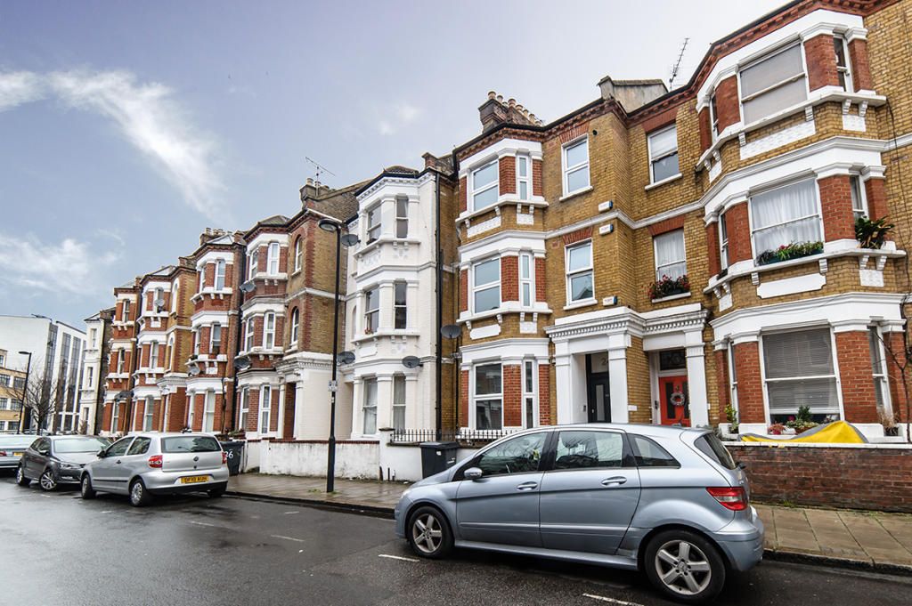 2 bed flat to rent in Handforth Road, Oval SW9 Zoopla