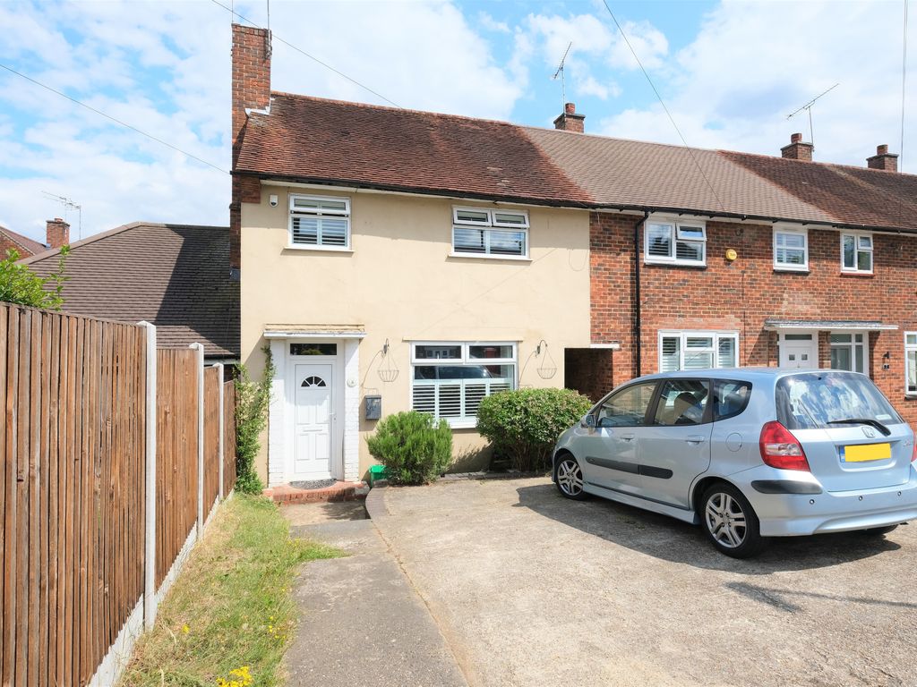 2 bed terraced house for sale in Dorney Rise, Orpington BR5 Zoopla