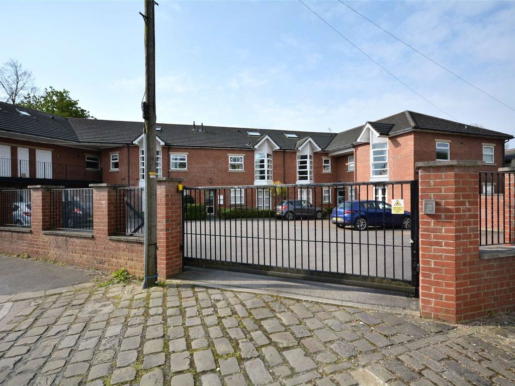 2 bed flat for sale in Apartment 6, The Willows, Aberford Road