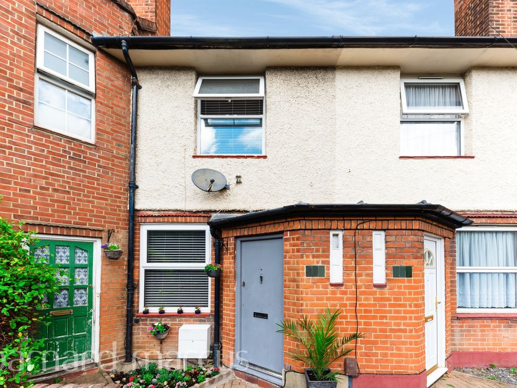 2 bed terraced house for sale in Northborough Road, London SW16, £