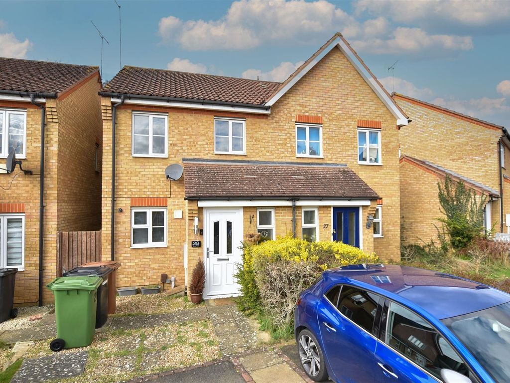 2 bed semidetached house for sale in Butterfields, Wellingborough NN8