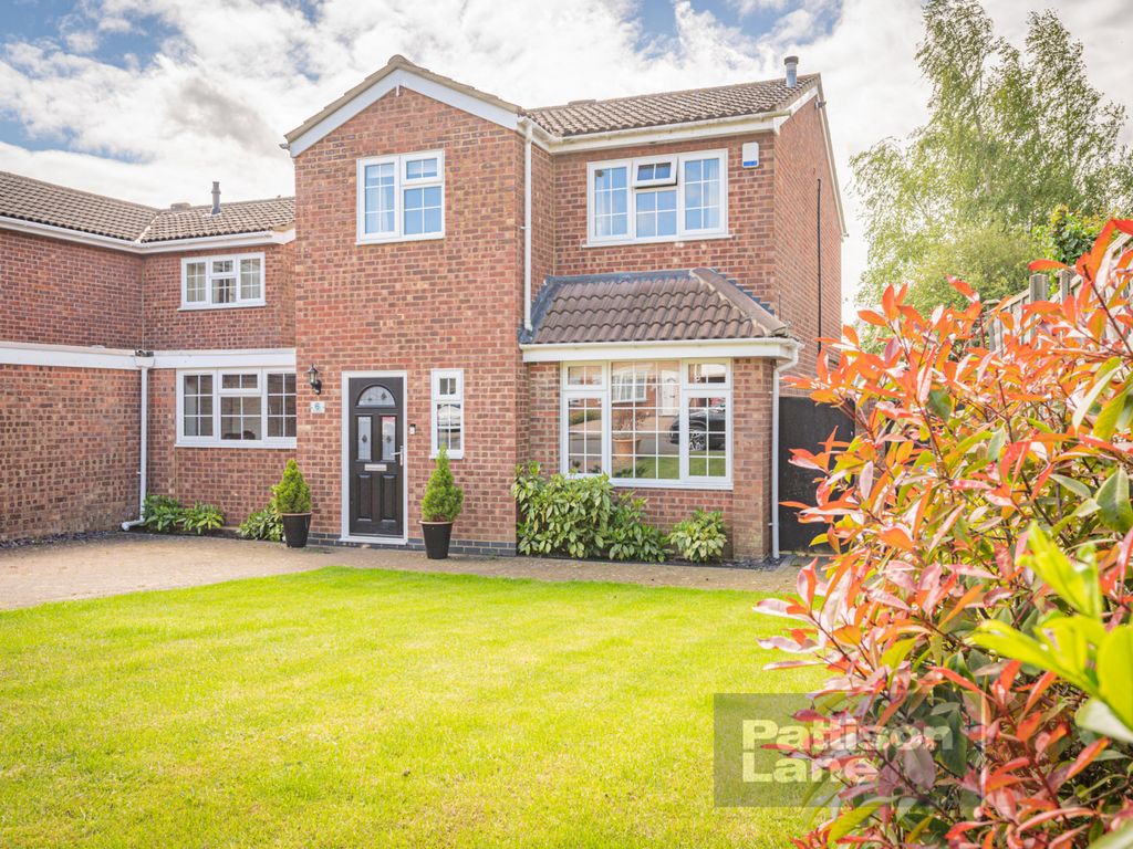 3 bed linkdetached house for sale in Gibbons Drive, Rothwell
