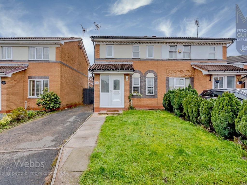 3 bed semidetached house for sale in Ashdale Close, Huntington