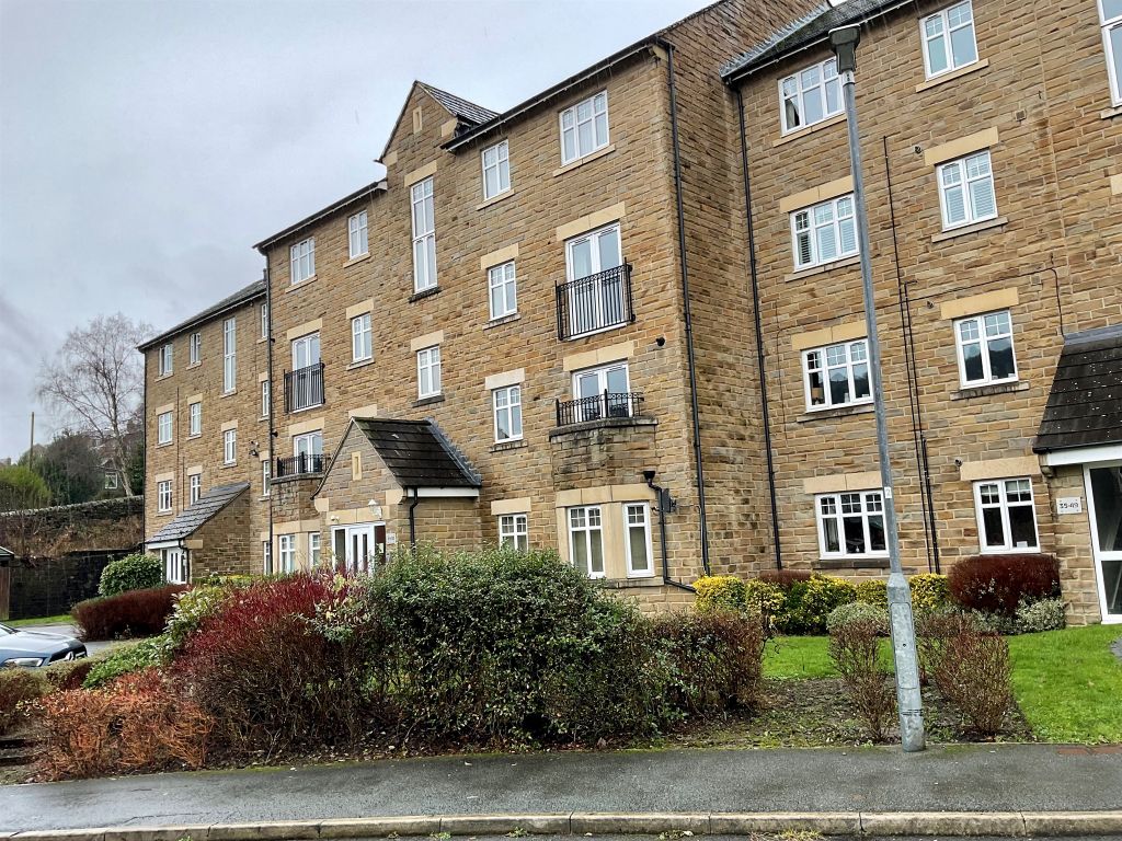 2 bed penthouse for sale in Silk Mill Chase, Ripponden, Sowerby Bridge