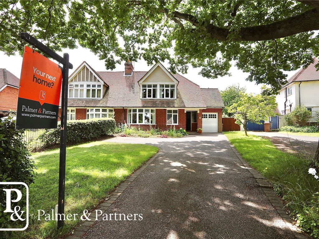 4 bed semidetached house for sale in Bucklesham Road, Ipswich, Suffolk