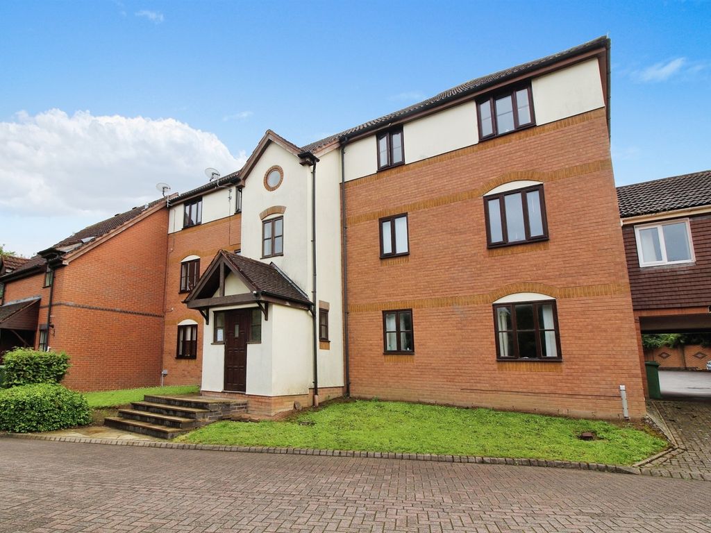 2 bed flat for sale in Nine Acres Green, Lyppard Bourne, Worcester WR4