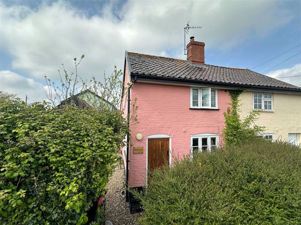 2 bed cottage for sale in Hoxne Road, Denham, Eye IP21, £250,000 Zoopla