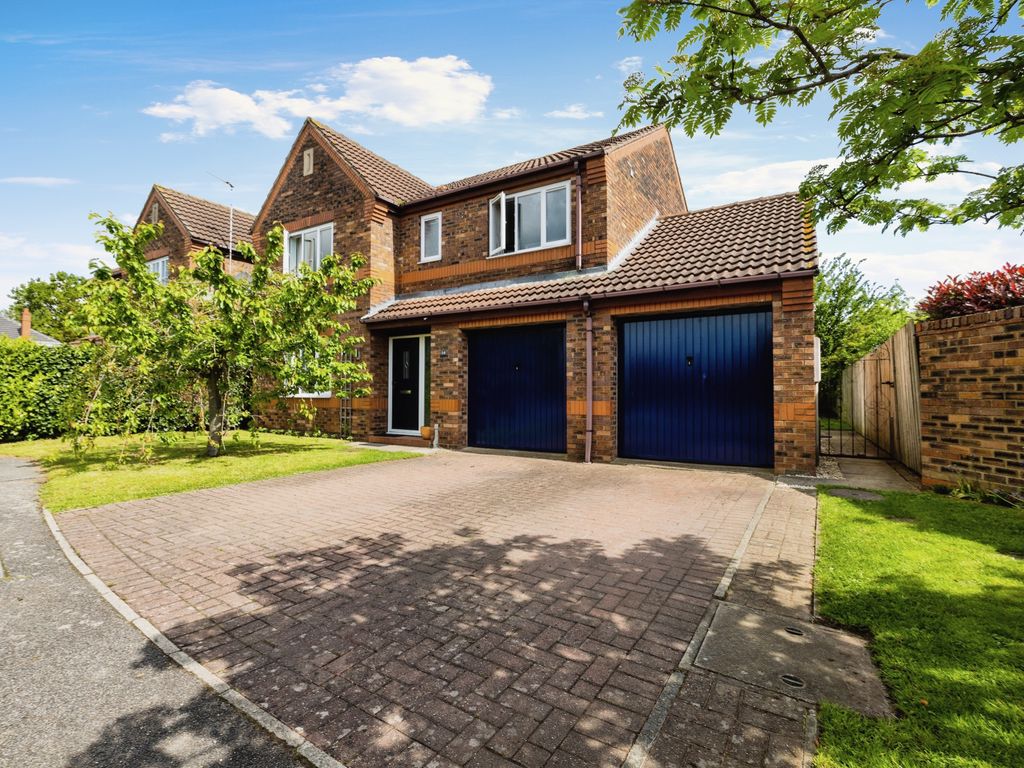 4 bed detached house for sale in Rivermead, Lincoln LN6 Zoopla