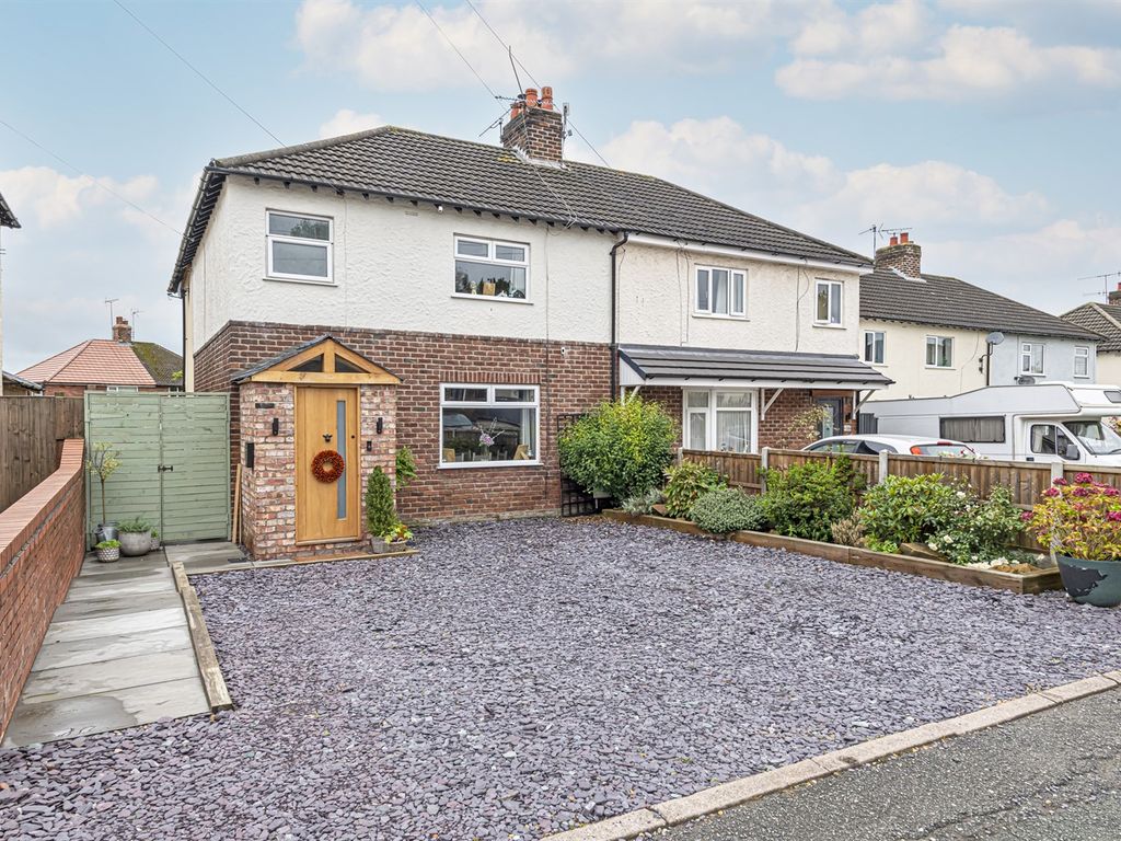 3 bed semidetached house for sale in Britannia Gardens, Helsby