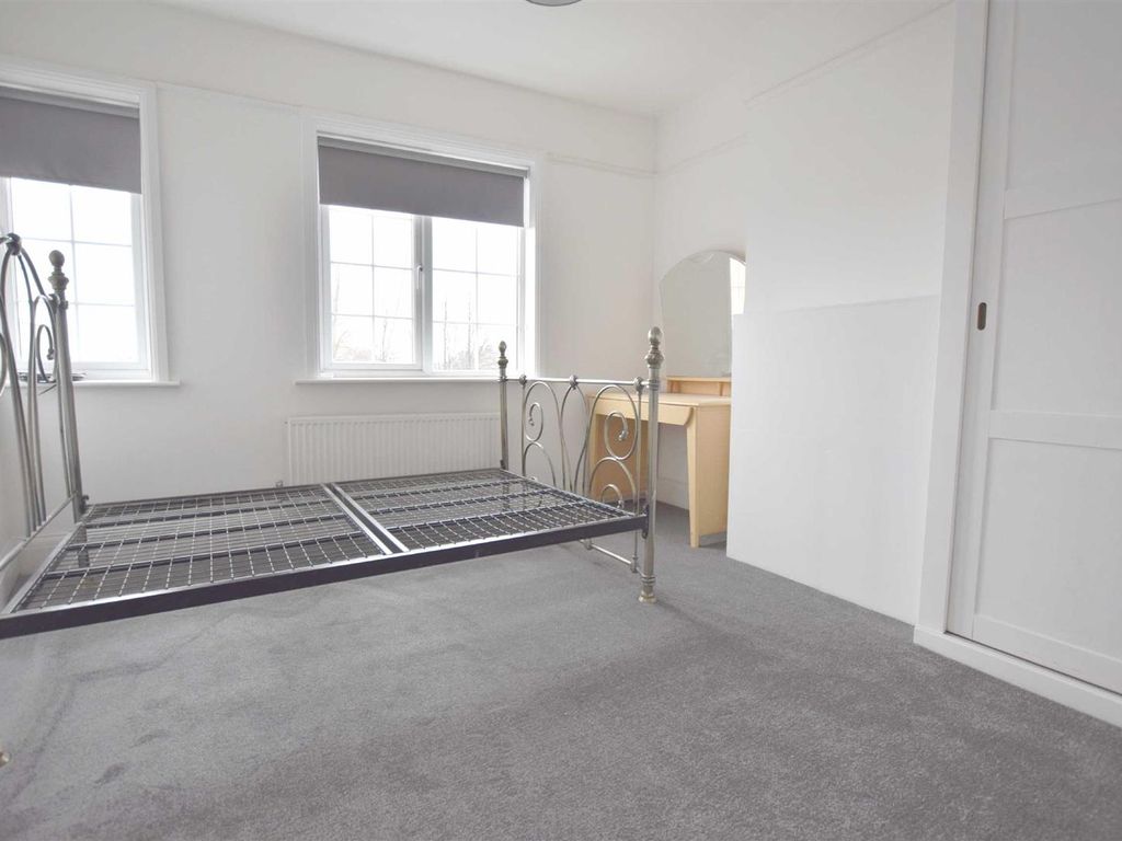 2 bed flat to rent in Ballards Lane, London N3 Zoopla