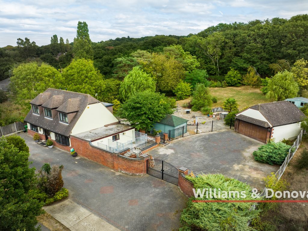 3 bed property for sale in Bassenthwaite Road, Benfleet SS7 Zoopla